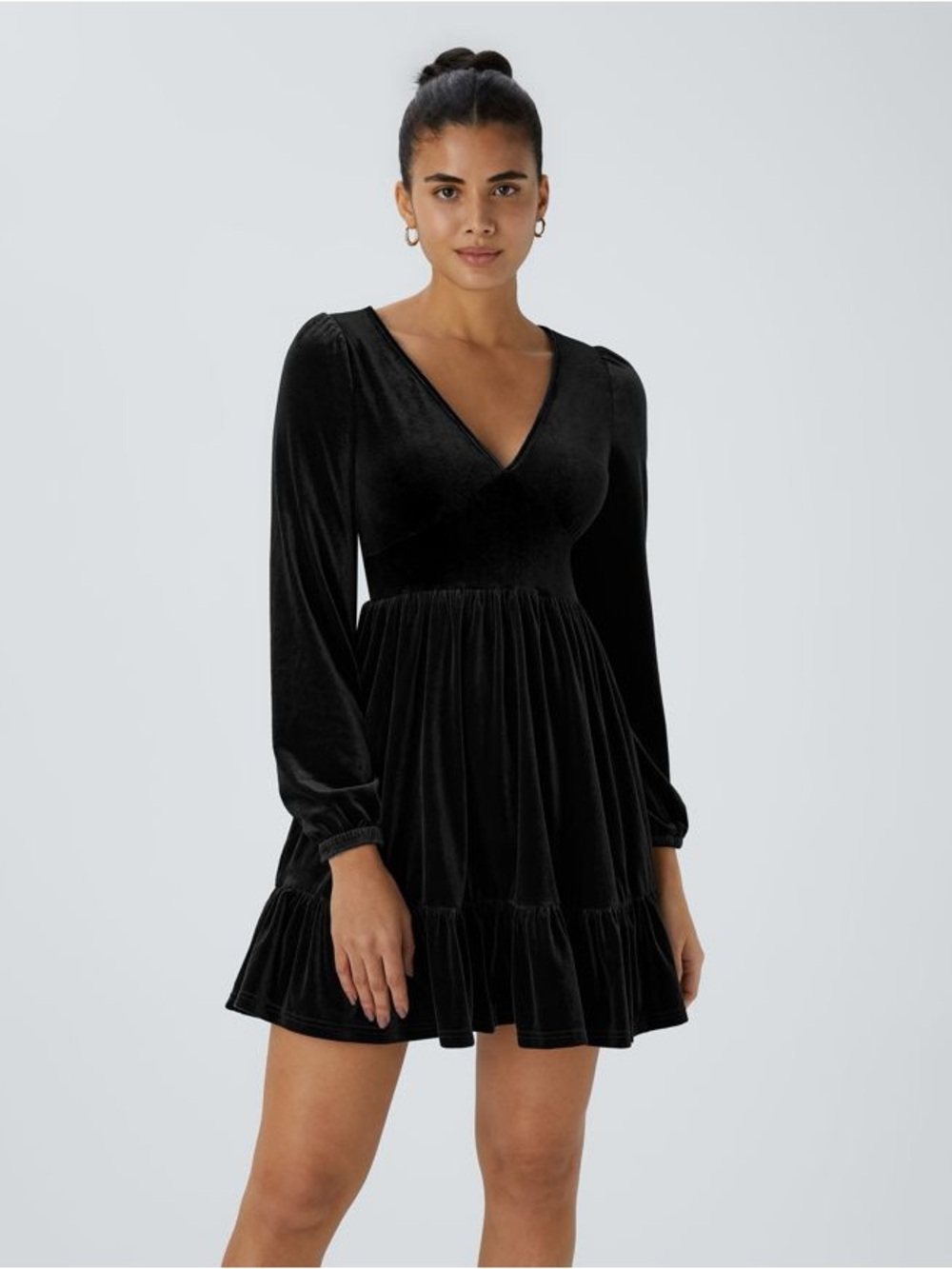 Halara Long Sleeve Black Velvet V-Neck Mini Dress size large